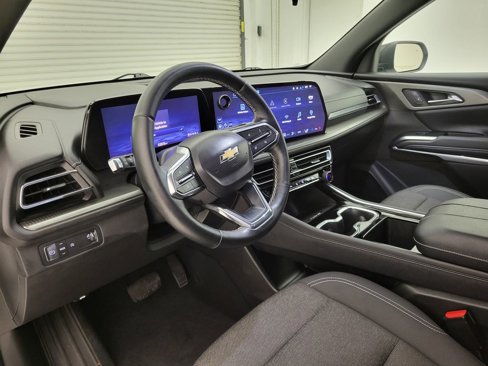 Certified 2025 Chevrolet Traverse LT image 26