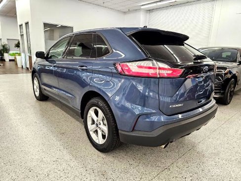 Used 2019 Ford Edge SE image 6