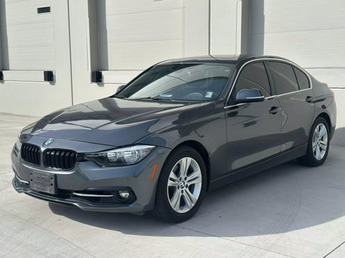 Used 2017 BMW 330i xDrive Sedan image 1