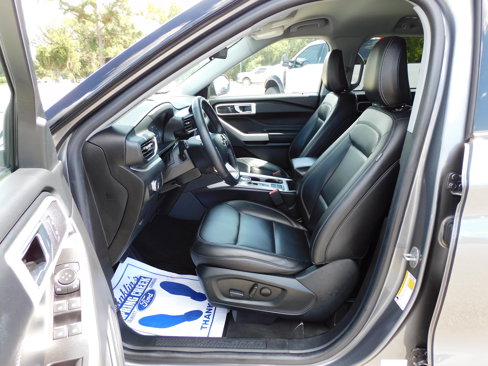 Used 2022 Ford Explorer XLT w/ Equipment Group 202A image 11