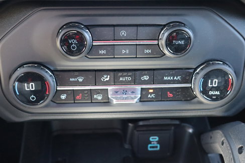 New 2025 Ford Bronco Outer Banks w/ Sasquatch Package image 21