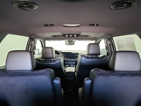 New 2025 Dodge Durango GT image 11