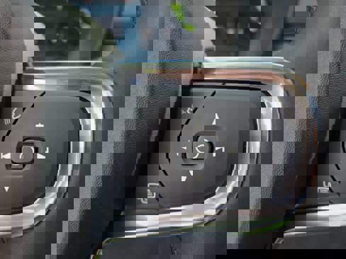 New 2026 Volvo XC40 B5 Ultra w/ Protection Package Premier image 16