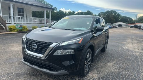 Used 2023 Nissan Rogue SV image 1