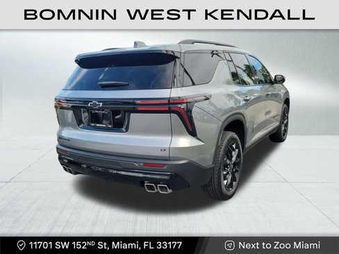 Used 2024 Chevrolet Traverse LT w/ Midnight/Sport Edition image 4