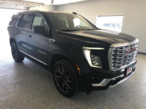 New 2025 GMC Yukon Denali w/ Sun & Power Step Package image 2