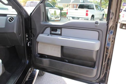 Used 2013 Ford F150 XLT w/ XLT Chrome Pkg image 32