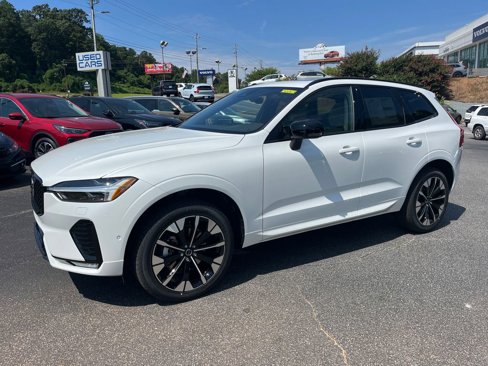 New 2026 Volvo XC60 B5 Plus image 1
