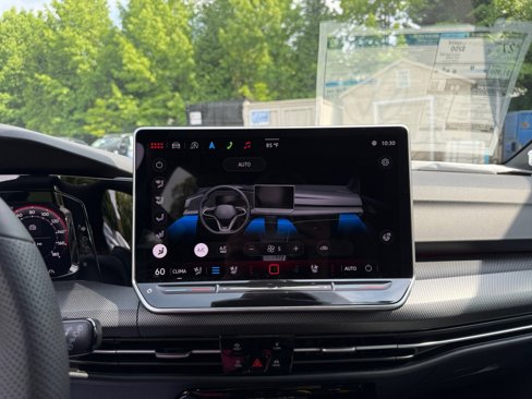 New 2025 Volkswagen GTI SE image 18