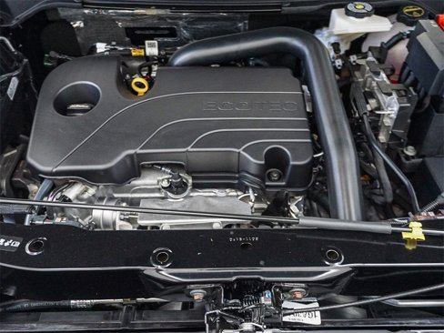 New 2026 Chevrolet Equinox ACTIV w/ LPO, Floor Liner Package image 13