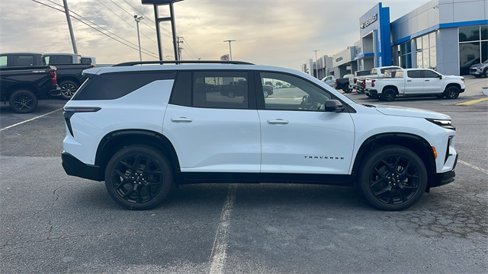 New 2026 Chevrolet Traverse RS image 8