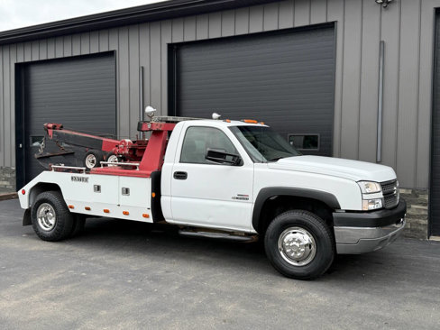 Used 2005 Chevrolet Silverado 3500 2WD Regular Cab w/ Heavy-Duty Power Package image 7