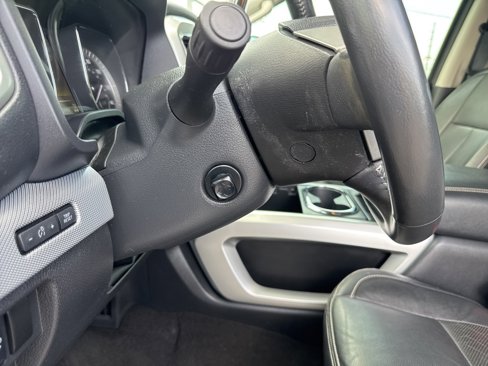 Used 2018 Nissan Titan PRO-4X w/ Pro-4x Convenience Package image 57