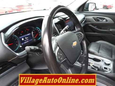 Used 2020 Chevrolet Traverse LT w/ LT Premium Package image 24