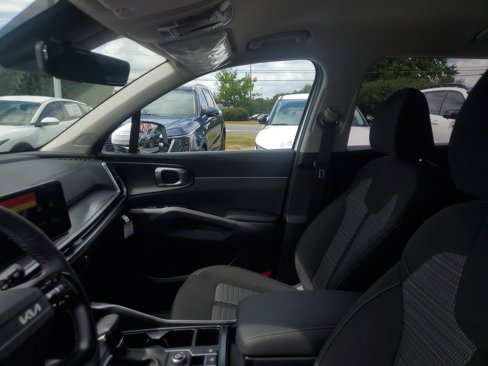 New 2026 Kia Sorento LX image 17