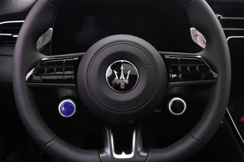 New 2024 Maserati Grecale GT image 12