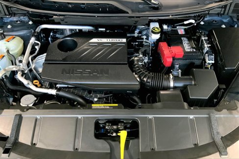 Certified 2025 Nissan Rogue SV image 9