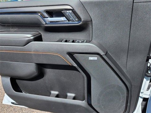 New 2025 GMC Sierra 2500 AT4 w/ AT4 Premium Plus Package image 6