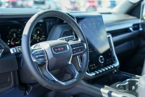 Used 2025 GMC Yukon Elevation image 42