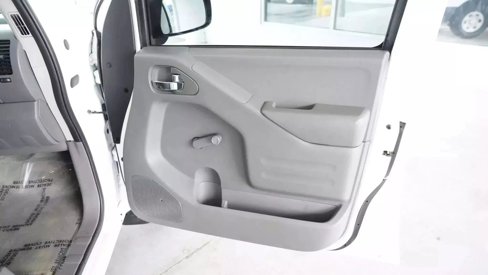 Used 2018 Nissan Frontier S image 13