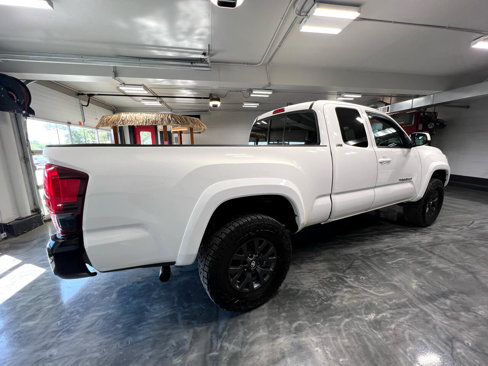 Used 2020 Toyota Tacoma SR5 image 14