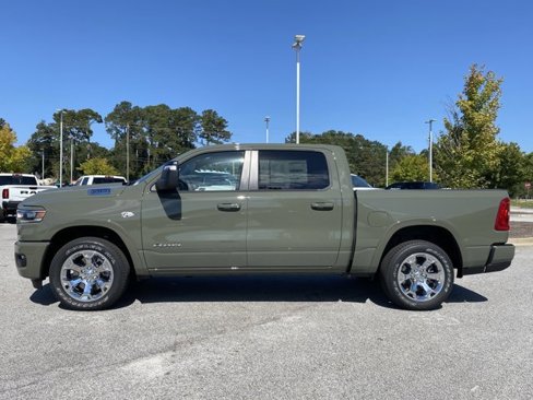 New 2026 RAM 1500 4x4 Crew Cab image 7