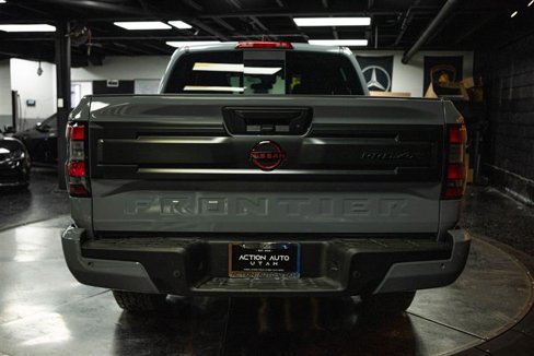 Used 2025 Nissan Frontier PRO-4X image 6