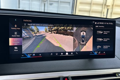 New 2026 BMW iX xDrive60 w/ Premium Package image 17