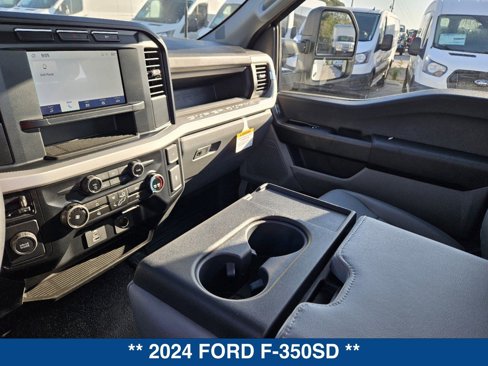 New 2024 Ford F350 XL w/ XL Chrome Package image 29