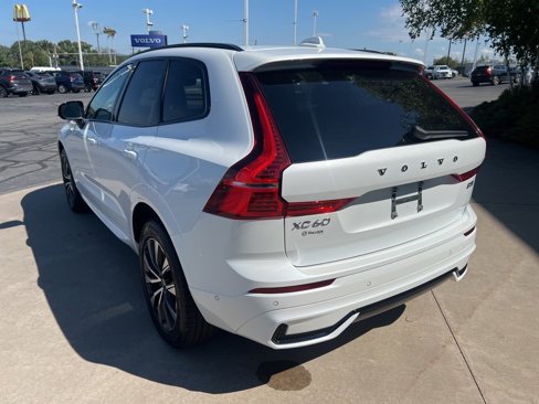 Certified 2025 Volvo XC60 B5 Plus image 3