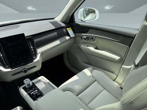 New 2026 Volvo XC90 B6 Ultra image 24
