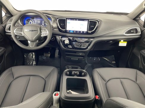 New 2026 Chrysler Pacifica Select image 20