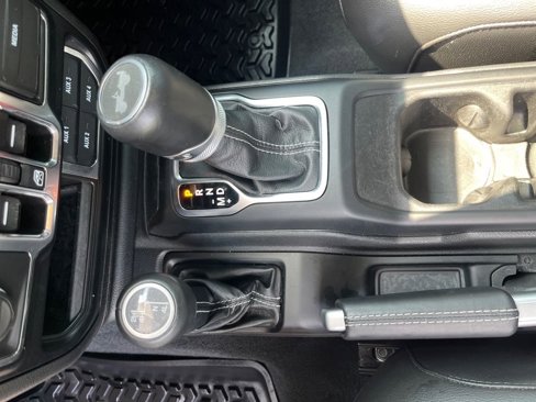 Used 2022 Jeep Wrangler Unlimited Sahara w/ LED Lighting Group image 30