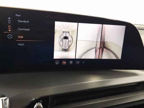 New 2026 Cadillac Vistiq Sport w/ LPO, Floor Liner Package image 28