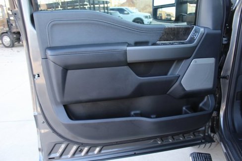 New 2025 Ford F250 Lariat w/ Lariat Ultimate Package image 6