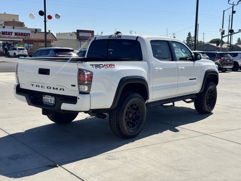 Used 2021 Toyota Tacoma TRD Off-Road image 5