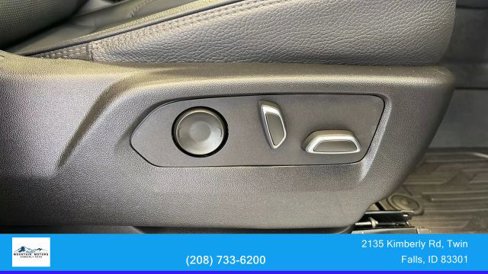 Used 2023 GMC Yukon XL Denali image 41