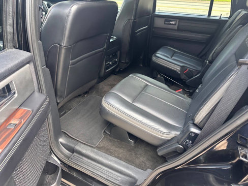 Used 2017 Ford Expedition Platinum image 14