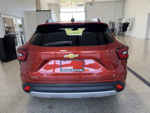 Used 2024 Chevrolet Trax LT w/ Driver Confidence Package image 14