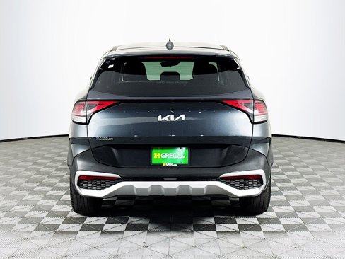 Used 2025 Kia Sportage EX image 8