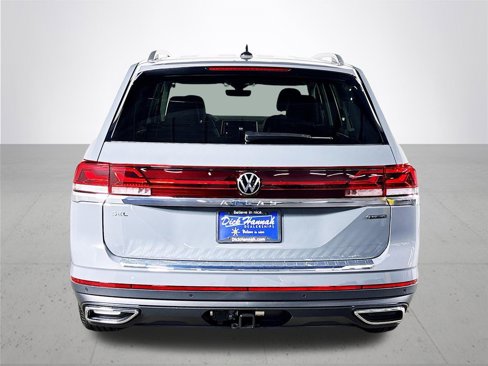 New 2025 Volkswagen Atlas SEL image 8