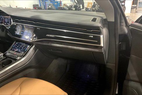 Certified 2025 Audi Q8 Premium image 16