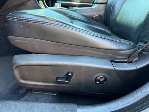 Used 2015 Chrysler 300 Limited image 13