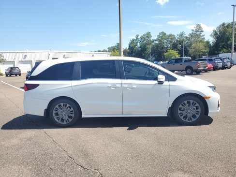 New 2026 Honda Odyssey Touring image 10