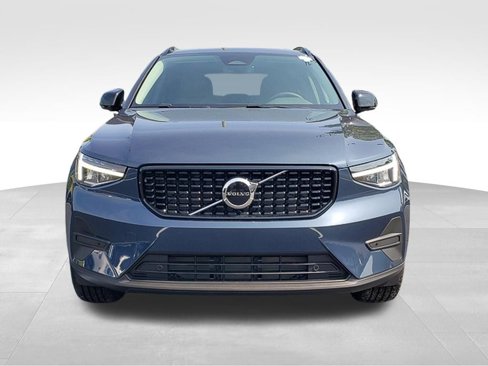 New 2026 Volvo XC40 B5 Core w/ Protection Package Premier image 2