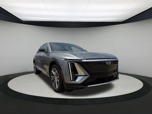 New 2024 Cadillac Lyriq Luxury image 1