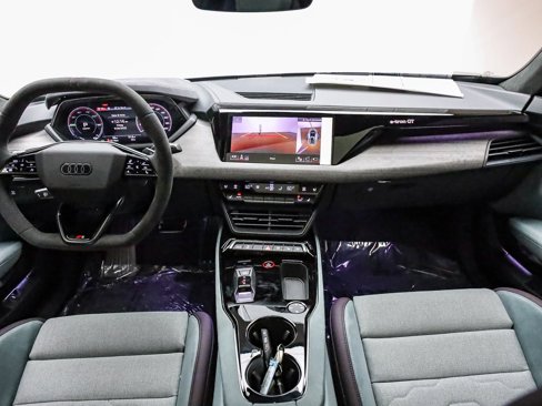 New 2025 Audi S e-tron GT Prestige image 21