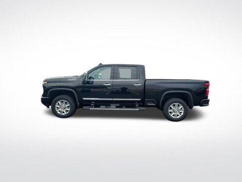 Used 2024 Chevrolet Silverado 2500 High Country image 2