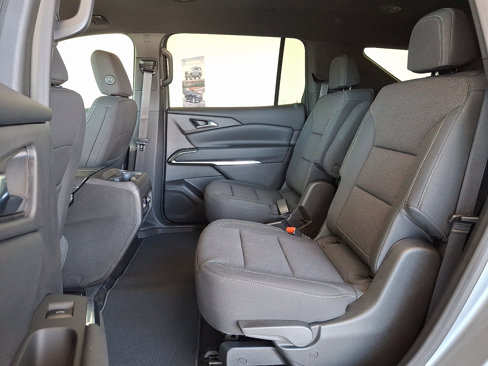 New 2026 Chevrolet Traverse LT image 5
