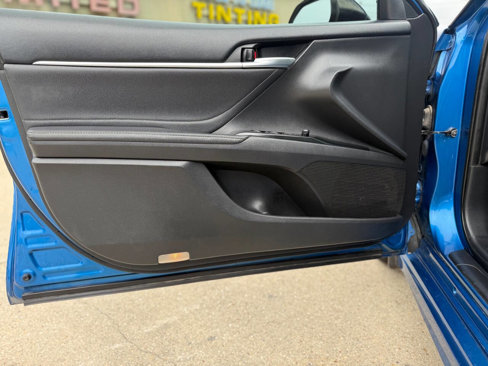 Used 2018 Toyota Camry XSE image 22